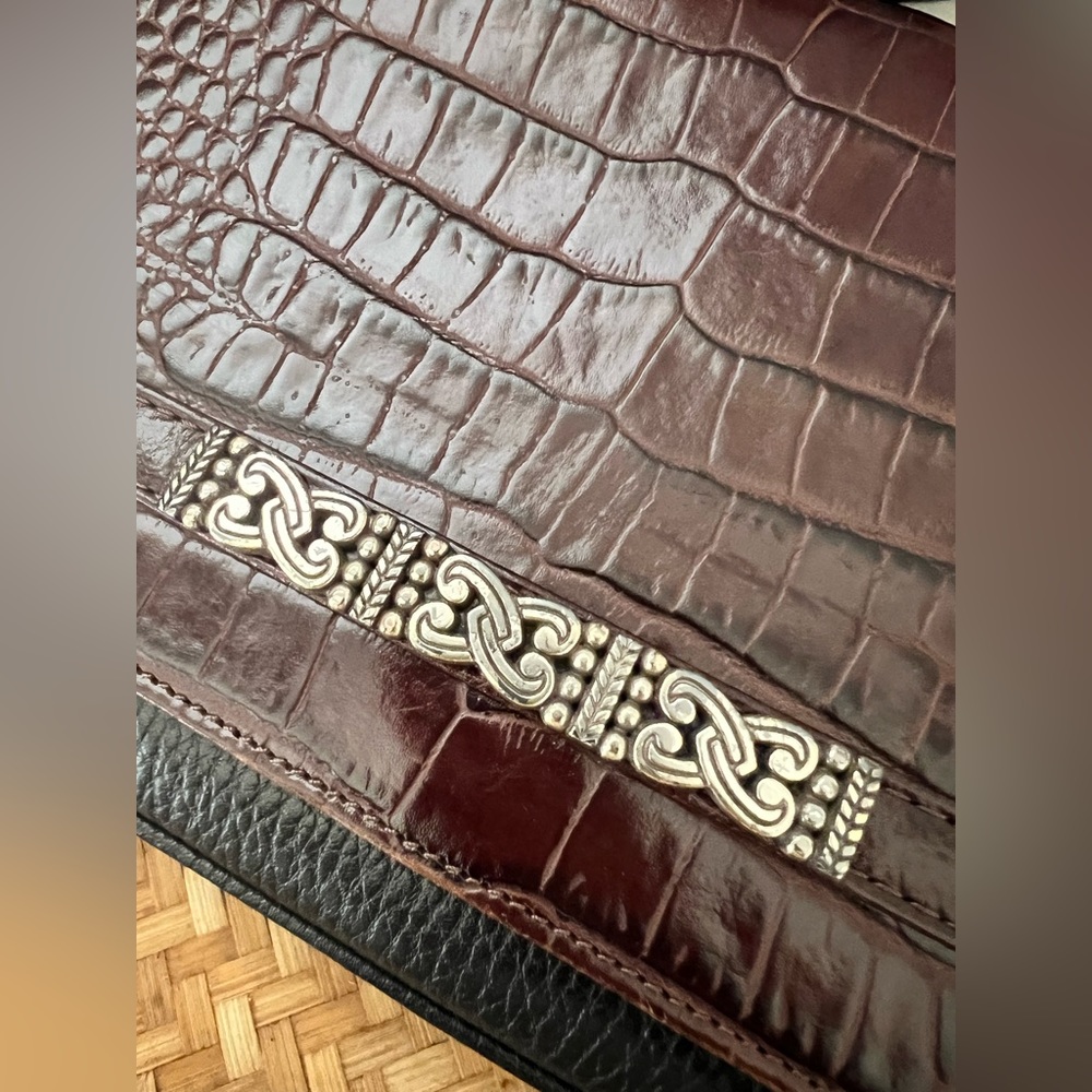 Brighton crossbody flip organizer handbag - Picture 8 of 10